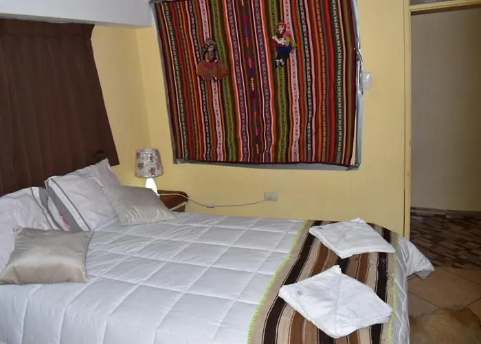 Cusquenita 3 * Cusco